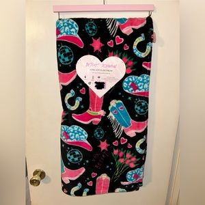 TikTok viral Betsey Johnson disco rodeo blanket cowboy blanket Dolly Parton